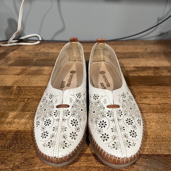 Remonte White and Brown Loafers - Picture 3 of 5